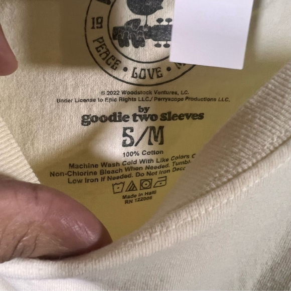 urban Outfitters Woodstock Tee by Goodie Two Sleeve Size S/M - Picture 5 of 5